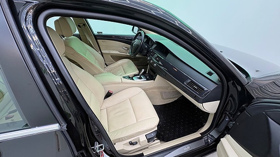 BMW 520d 13 of 22
