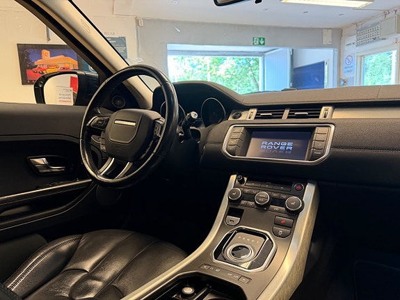 Land Rover Range Rover Evoque 17 of 20