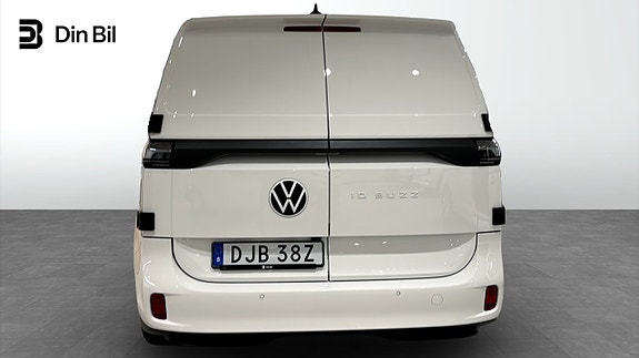 Volkswagen ID. Buzz 5 of 12