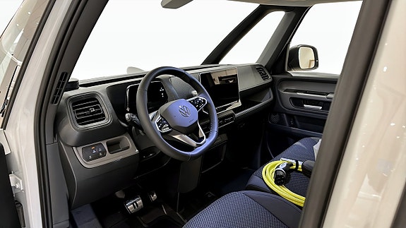 Volkswagen ID. Buzz 7 of 12