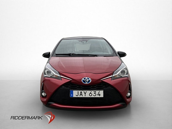 Toyota Yaris 2 of 5