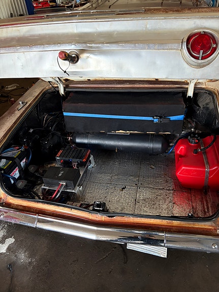 Chevrolet Impala 5 of 5