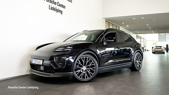 Porsche Macan 4 7 of 23