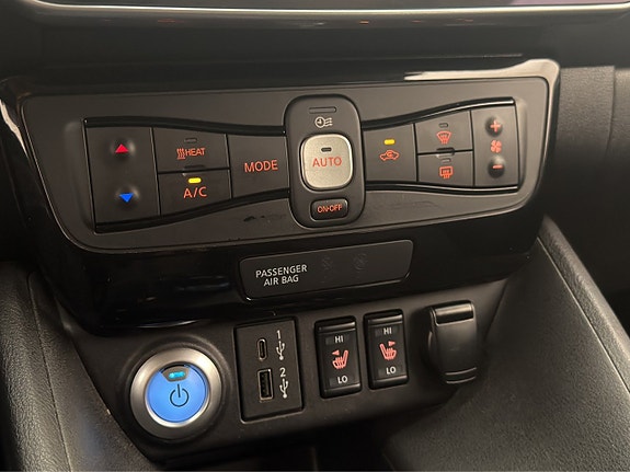 Nissan Leaf 24 of 30