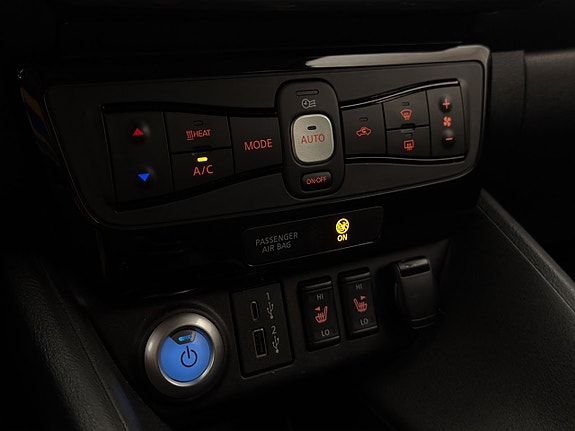 Nissan Leaf 23 of 30