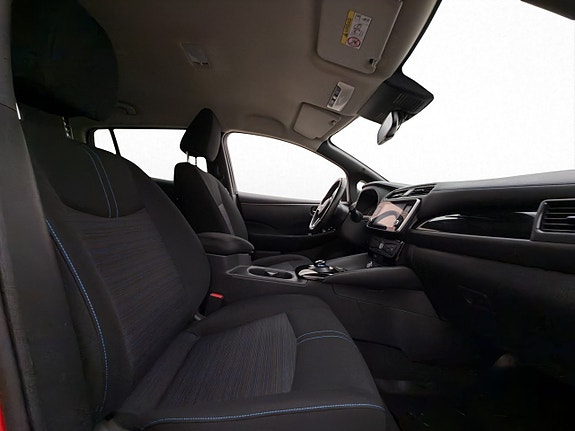 Nissan Leaf 25 of 30