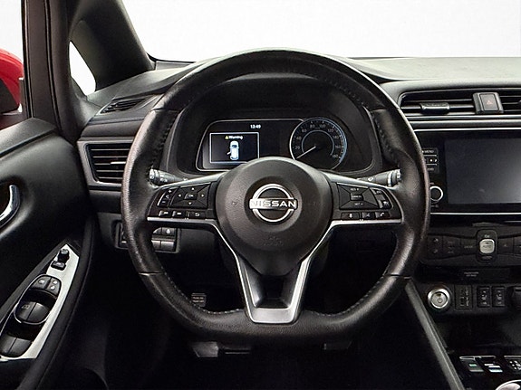 Nissan Leaf 14 of 30