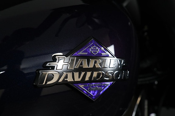 Harley-Davidson FLHX Street Glide 117" 7 of 11