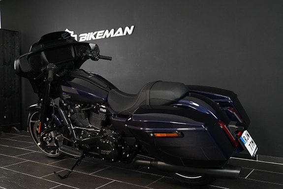 Harley-Davidson FLHX Street Glide 117" 10 of 11