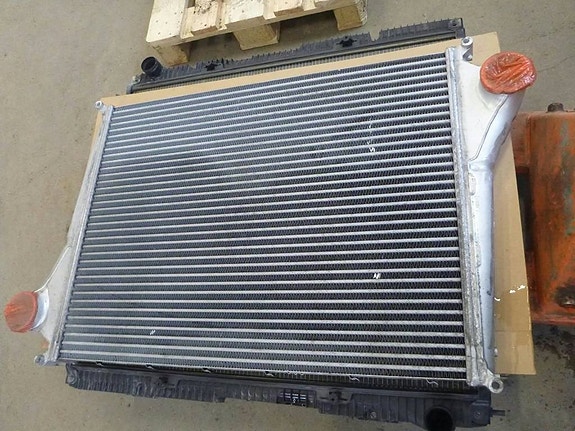 Volvo 8900