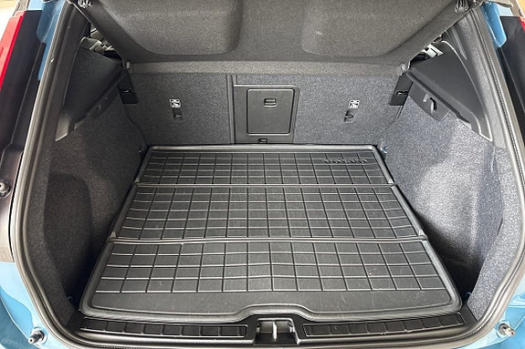 Volvo EX40 13 of 14