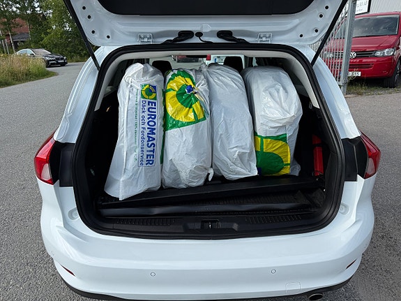 Ford Focus 9 of 13