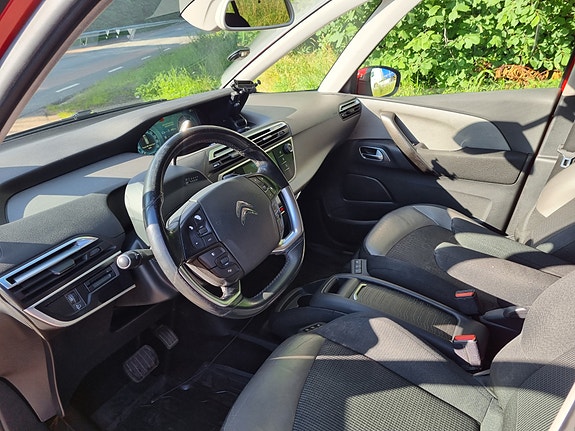 Citroen Grand C4 Picasso 3 of 5