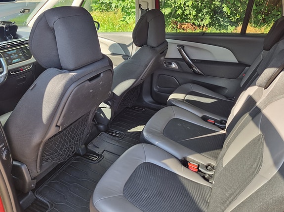 Citroen Grand C4 Picasso 5 of 5