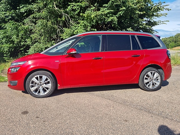 Citroen Grand C4 Picasso 2 of 5