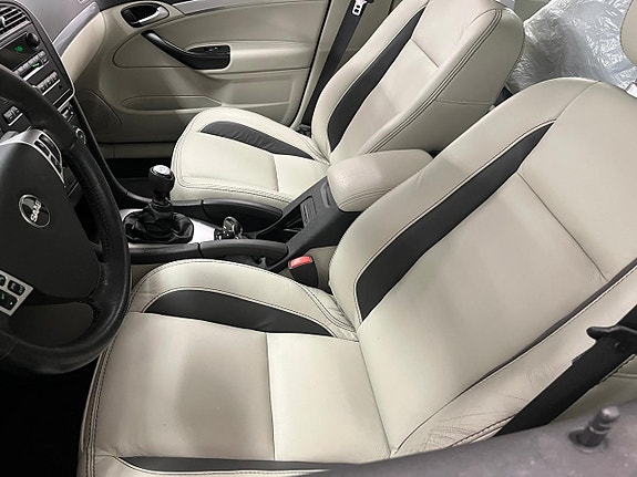 Saab 9-3 12 of 18