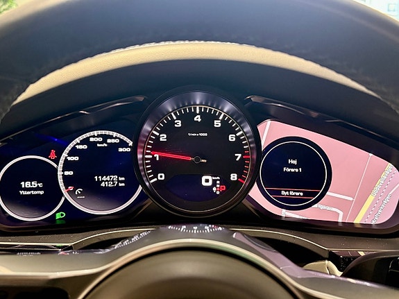 Porsche Cayenne S 18 of 30