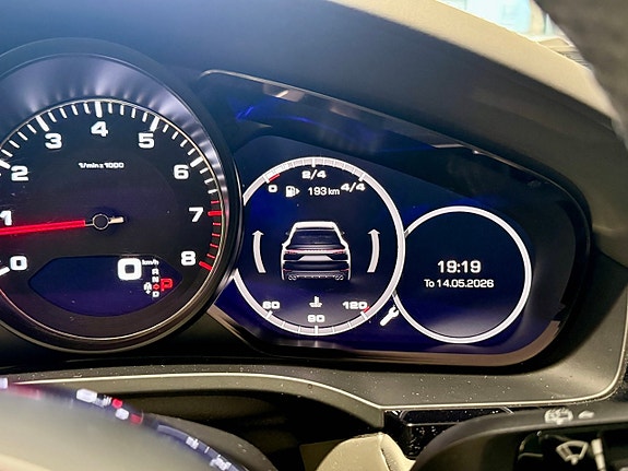 Porsche Cayenne S 19 of 30