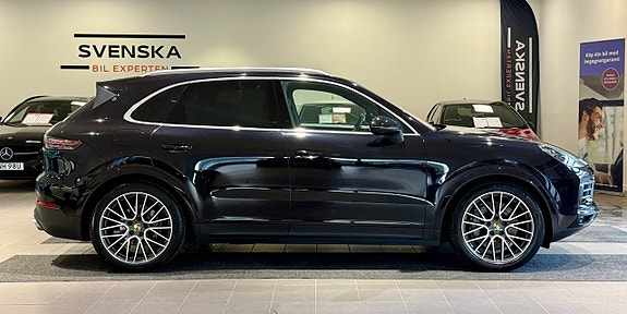 Porsche Cayenne S 5 of 5