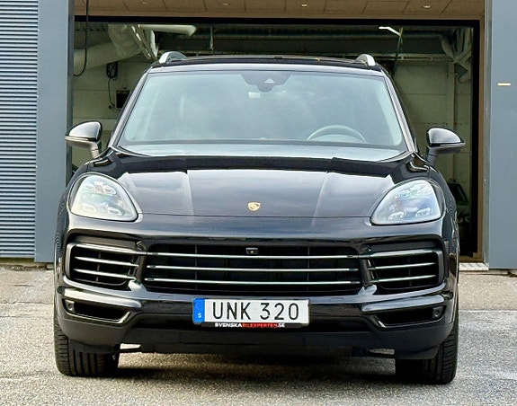 Porsche Cayenne S 7 of 30