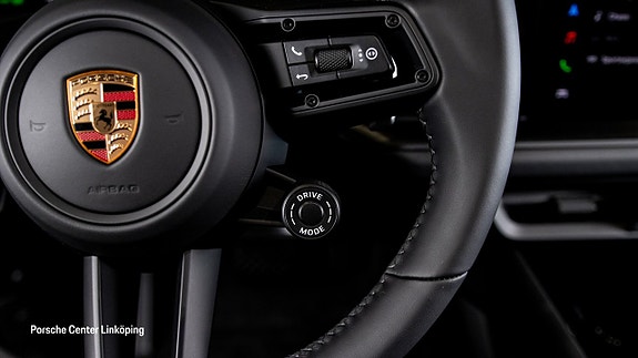 Porsche Cayenne 18 of 25