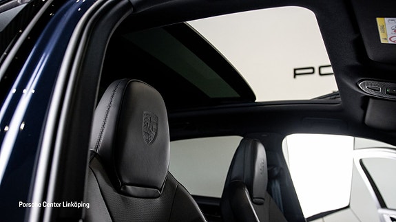 Porsche Cayenne 23 of 25