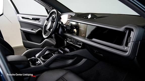 Porsche Cayenne 24 of 25