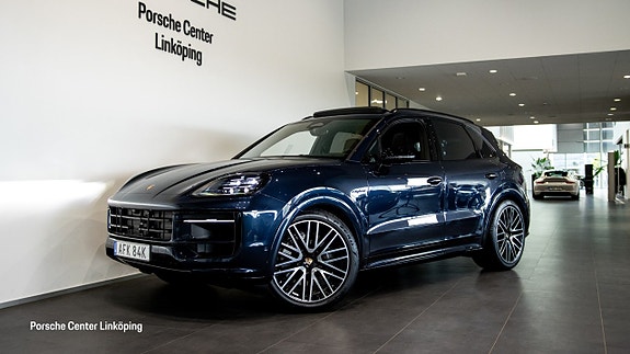 Porsche Cayenne 7 of 25