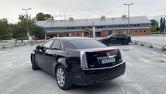 Cadillac CTS 3 of 5