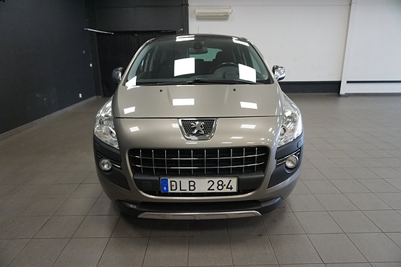 Peugeot 3008 3 of 5