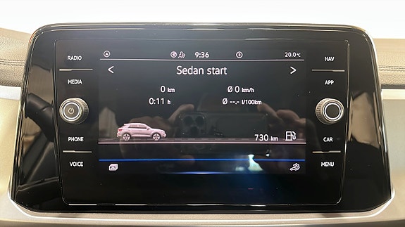 Volkswagen T-Roc 16 of 19