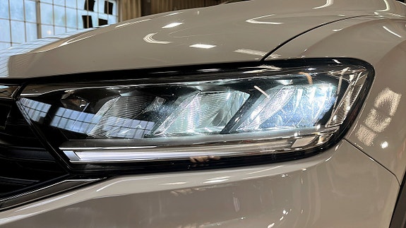 Volkswagen T-Roc 14 of 19