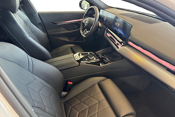 BMW 530e 14 of 20