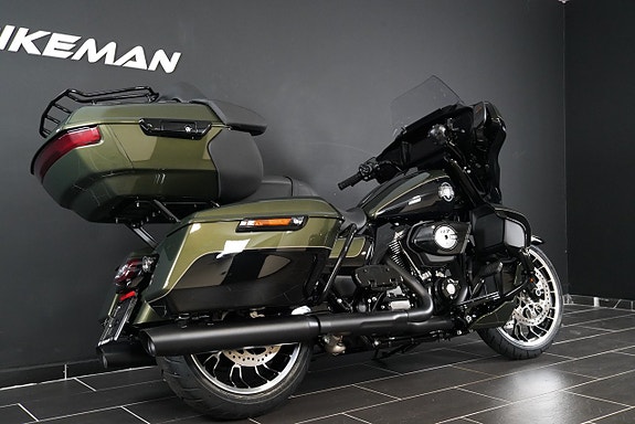 Harley-Davidson FLHXL Street Glide Limited - Black Trim 5 of 13