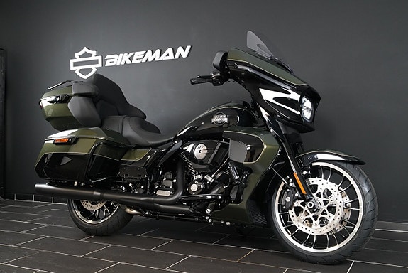 Harley-Davidson FLHXL Street Glide Limited - Black Trim 3 of 13