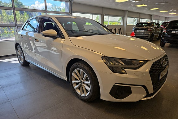 Audi A3 4 of 5