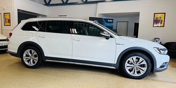 Volkswagen Passat Alltrack 10 of 20