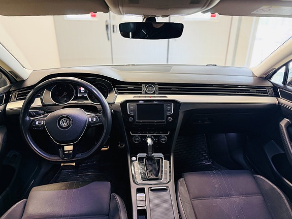 Volkswagen Passat Alltrack 15 of 20