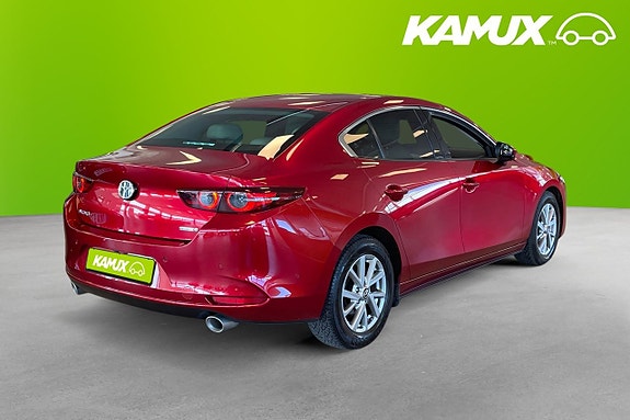 Mazda 3 4 of 5