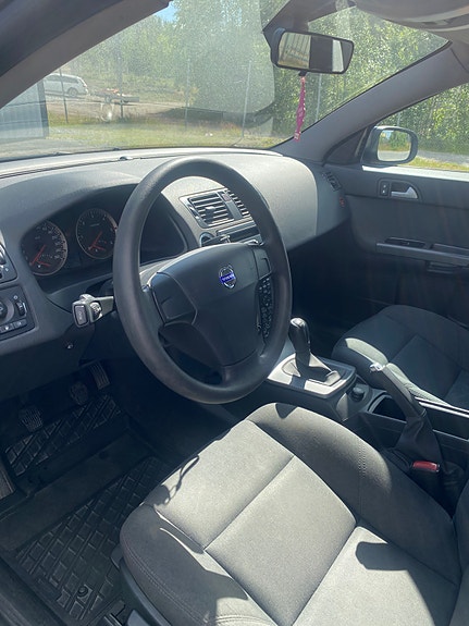 Volvo S40 6 of 6