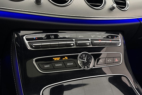 Mercedes-Benz E220 d 30 of 30