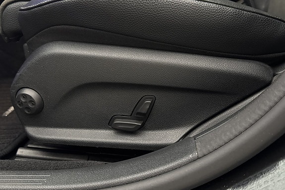 Mercedes-Benz E220 d 27 of 30