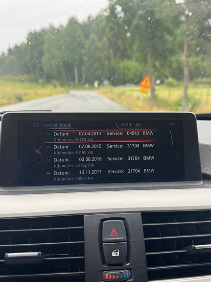 BMW 318d 16 of 16