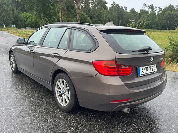 BMW 318d 7 of 16