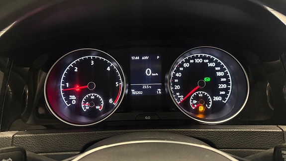 Volkswagen Golf I 21 of 24