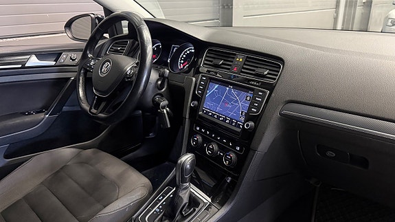 Volkswagen Golf I 17 of 24
