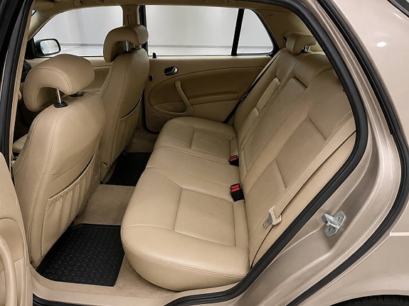 Saab 9-5 5 of 6