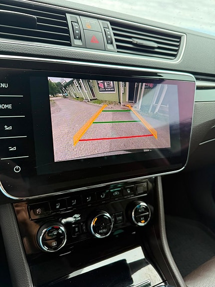 Skoda Superb 10 of 16