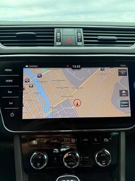 Skoda Superb 11 of 16