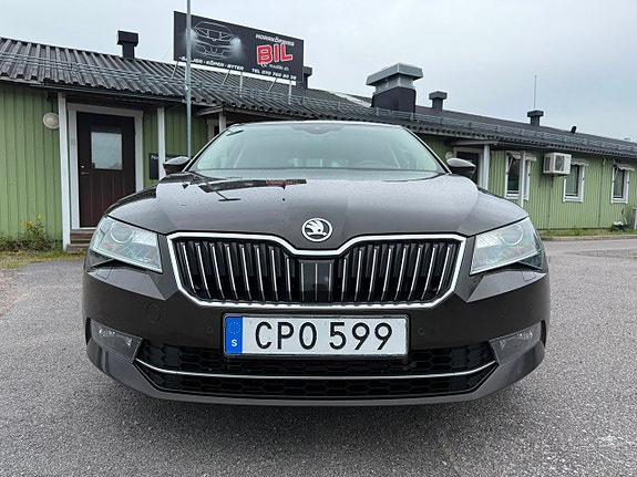 Skoda Superb 16 of 16